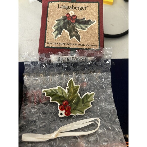 Longaberger Other - Longaberger Basket Holly Leaves & Berries Christmas Ceramic Tie On 30602 NEW
